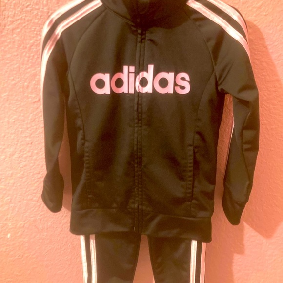 2 Piece Adidas Track Suit 3T - Picture 4 of 16
